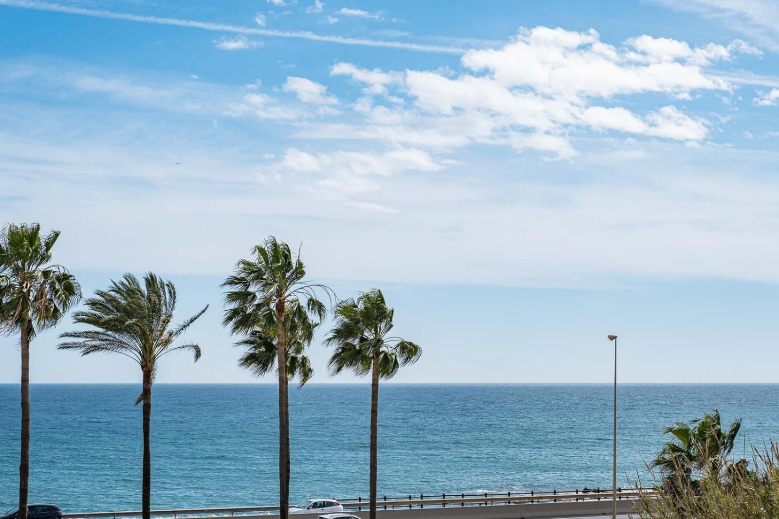 Family & Beach Apartments Mijas Costa & Fuengirola By Alfresco Stays El Faro Kültér fotó