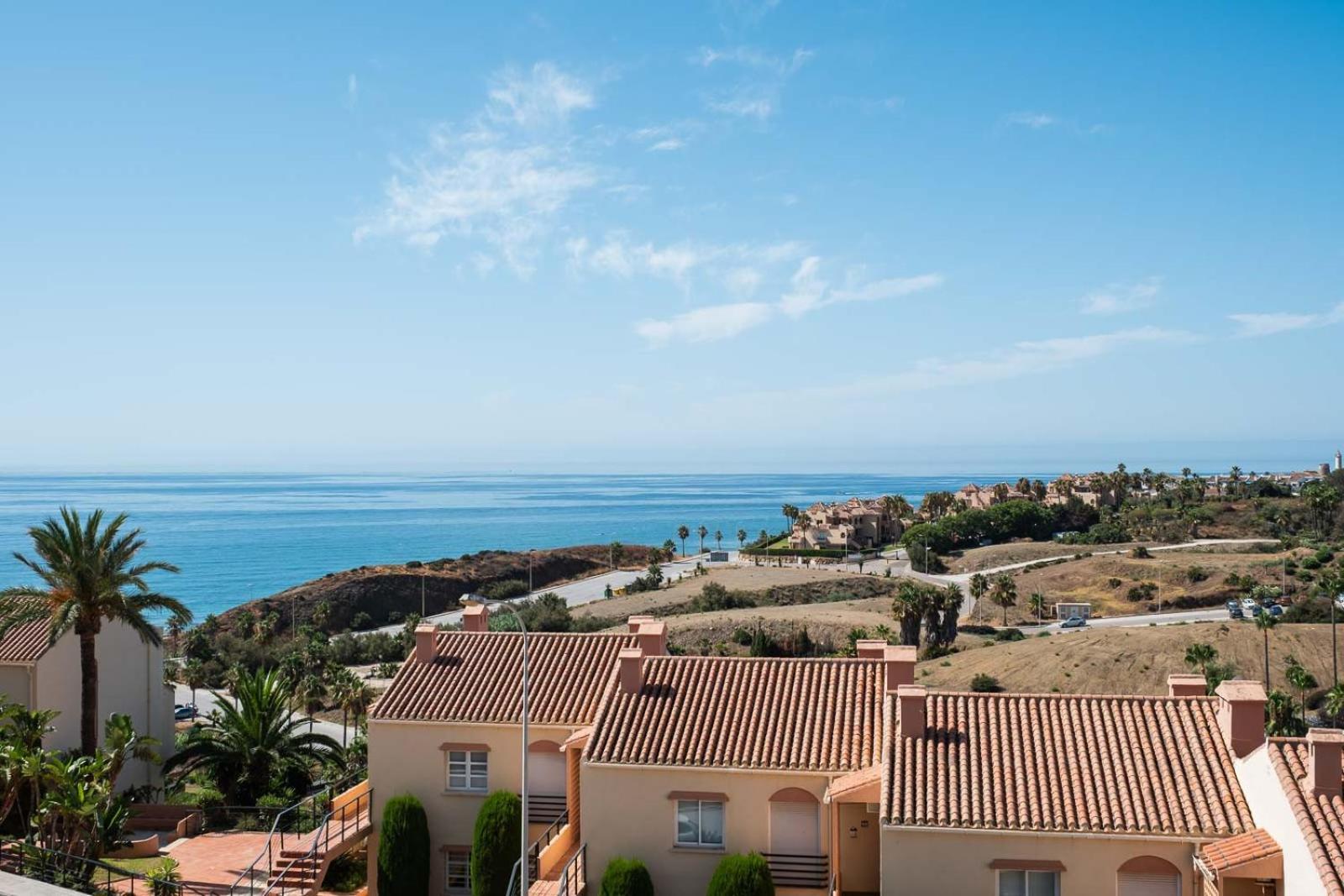 Family & Beach Apartments Mijas Costa & Fuengirola By Alfresco Stays El Faro Kültér fotó